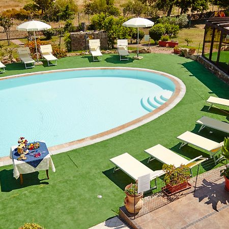 Hotel Cala Mirto Budoni Exterior photo