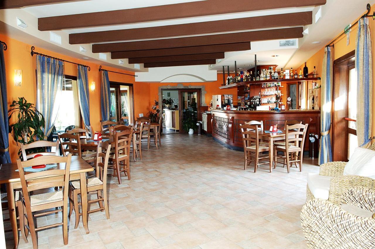 Hotel Cala Mirto Budoni Exterior photo