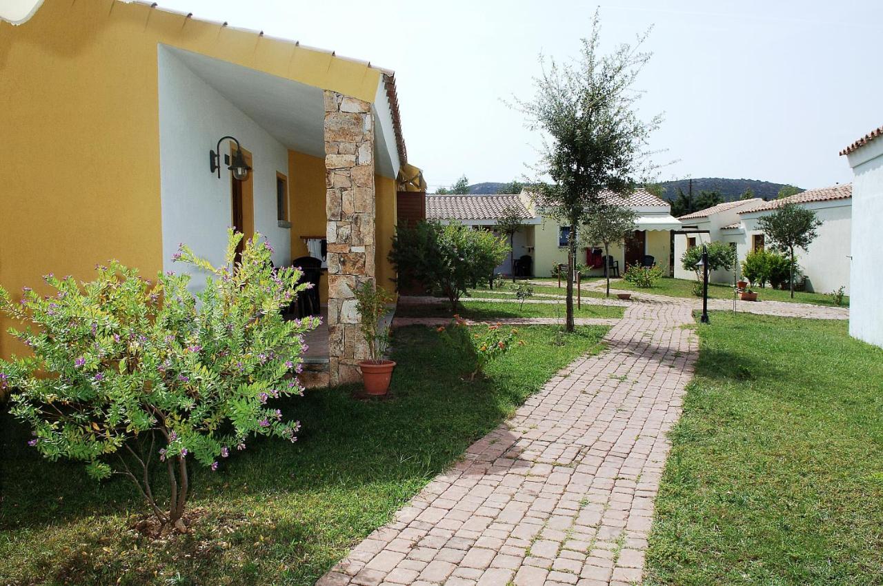 Hotel Cala Mirto Budoni Exterior photo