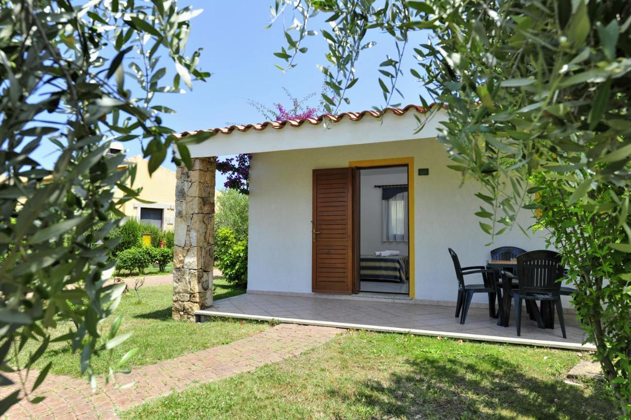 Hotel Cala Mirto Budoni Exterior photo
