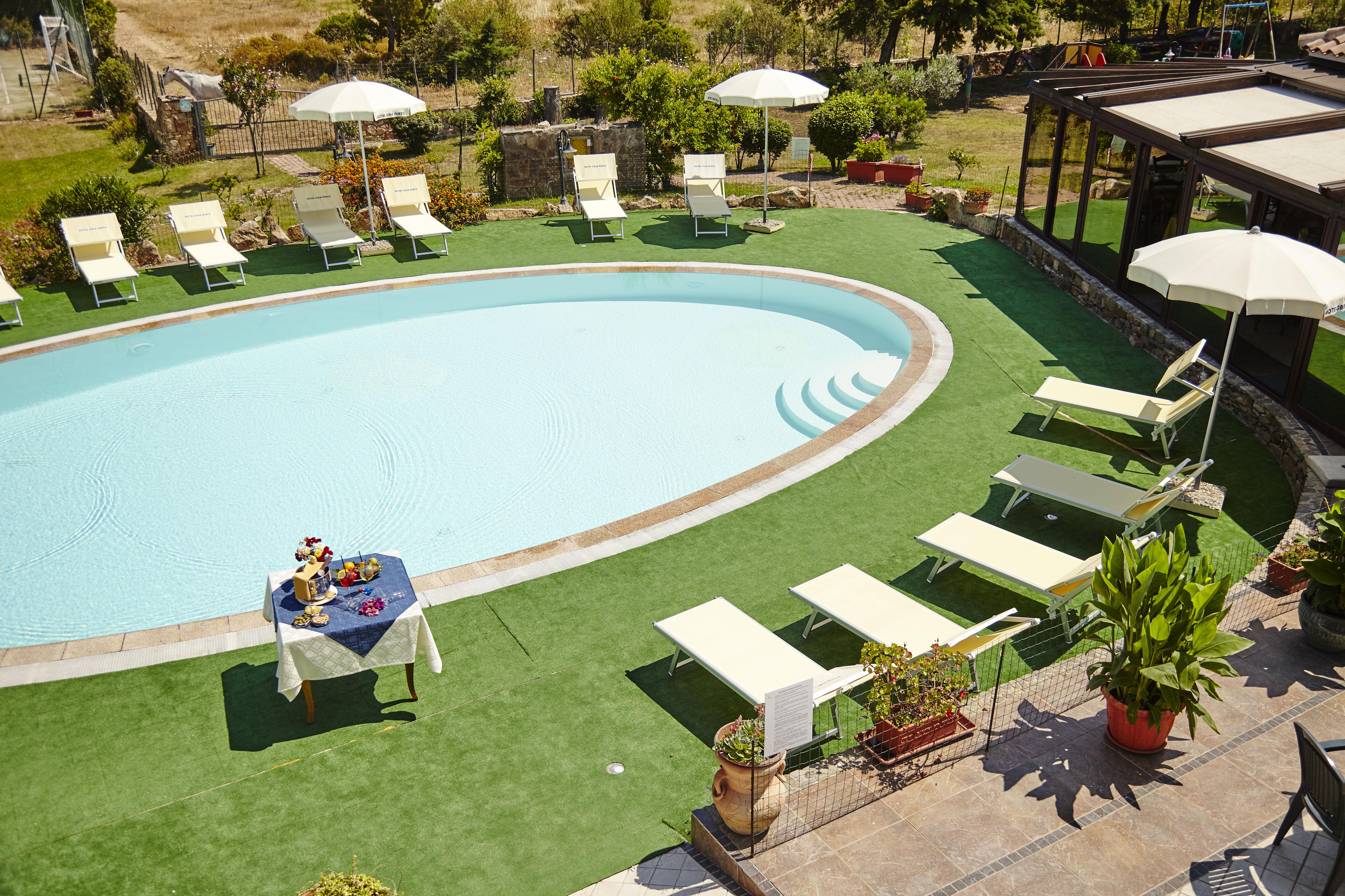 Hotel Cala Mirto Budoni Exterior photo