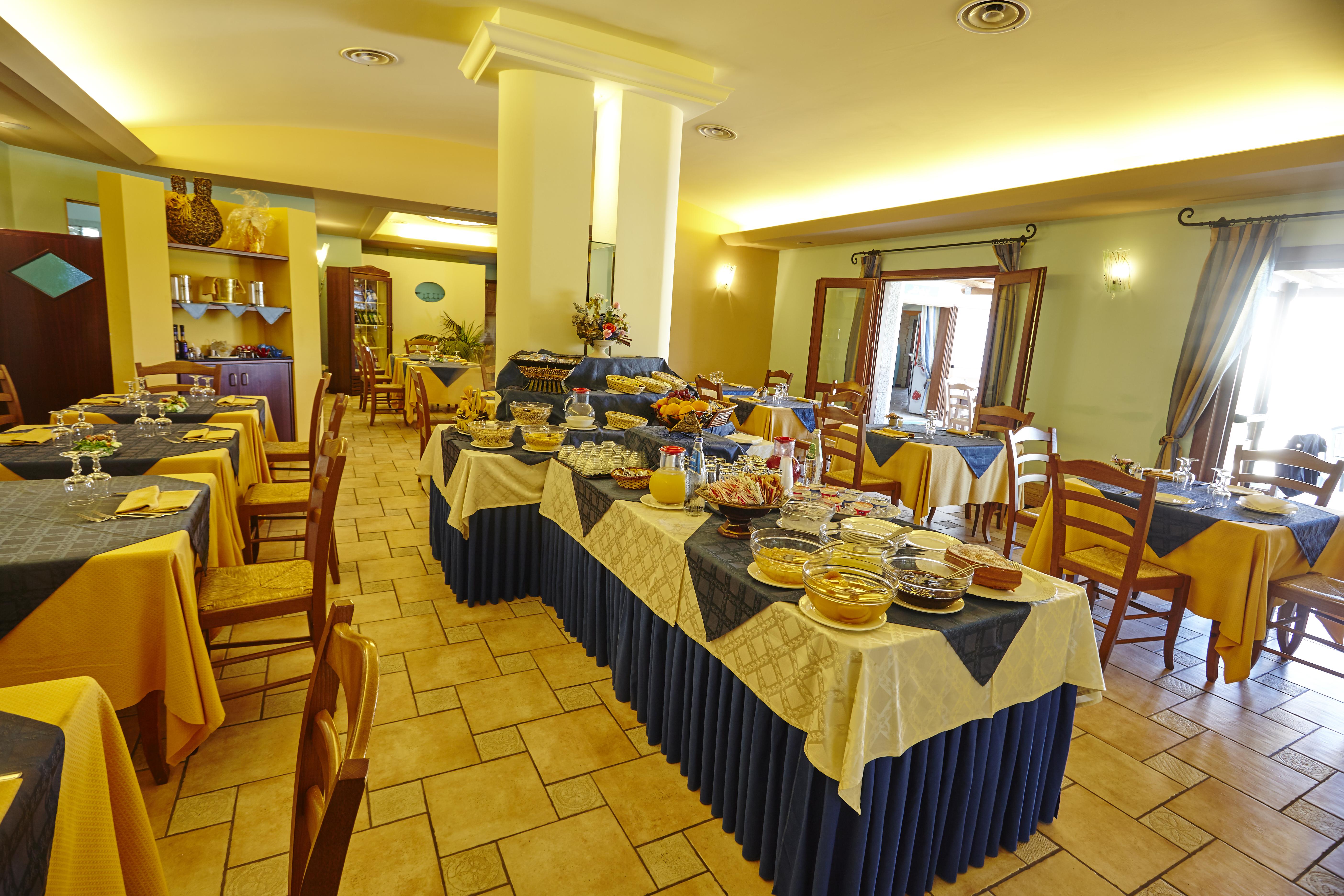 Hotel Cala Mirto Budoni Exterior photo