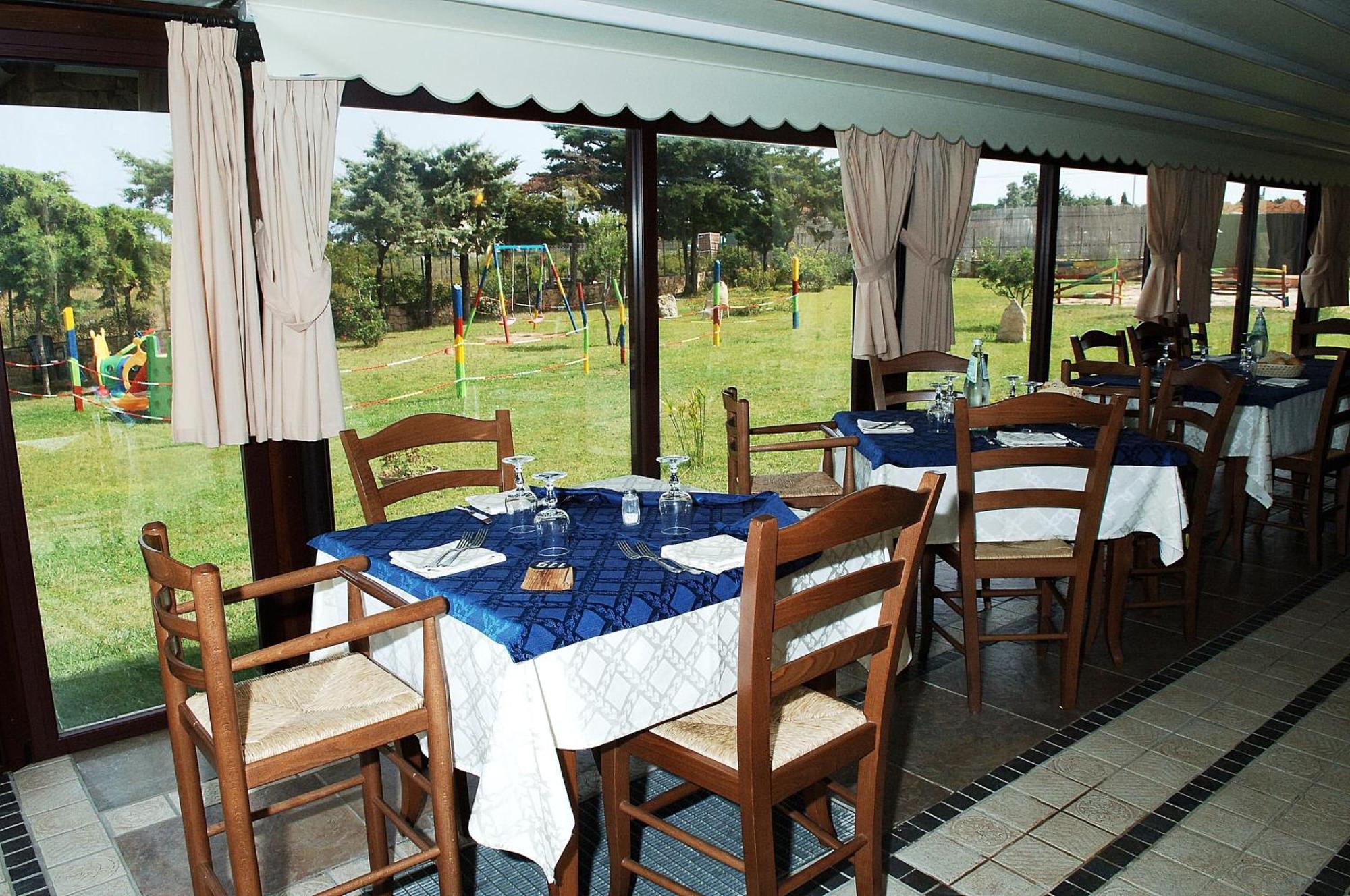 Hotel Cala Mirto Budoni Exterior photo